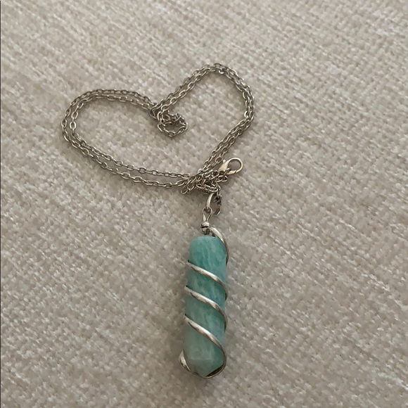 Turquoise Crystal necklace - Picture 3 of 3